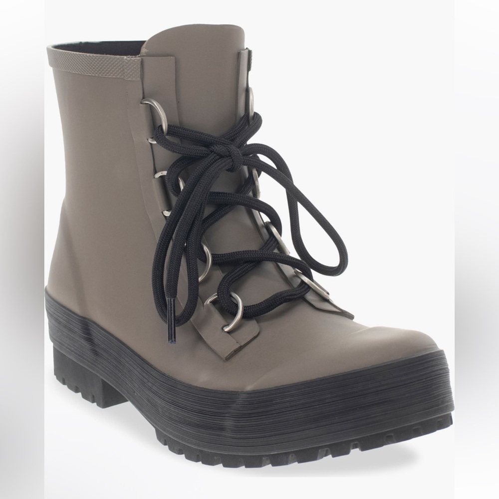 NEW CHOOKA ava lace-up ankle rain boot in dark taupe size 6